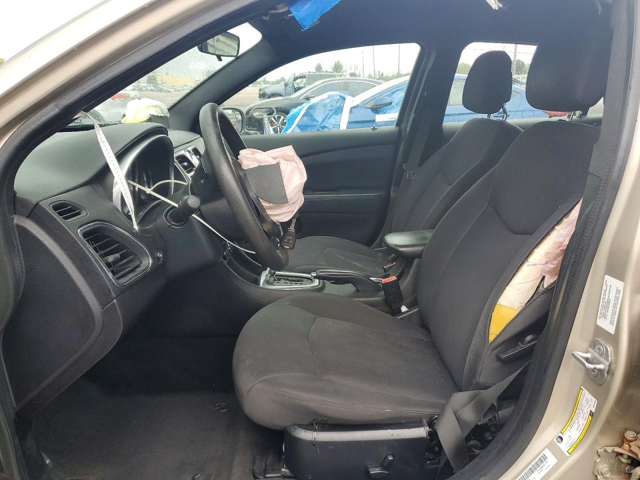 2014 CHRYSLER 200
