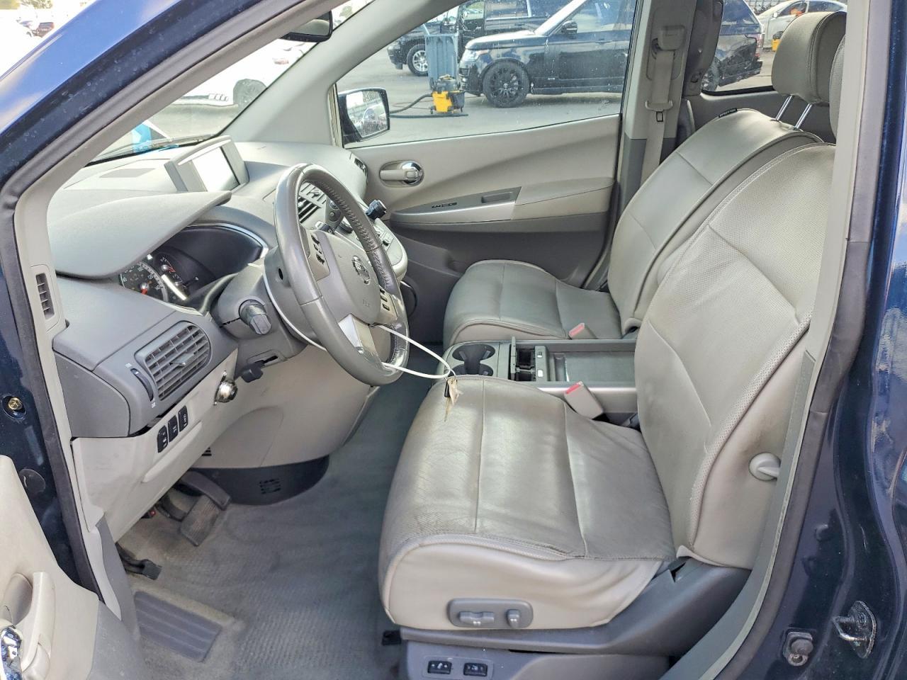 2008 NISSAN Quest