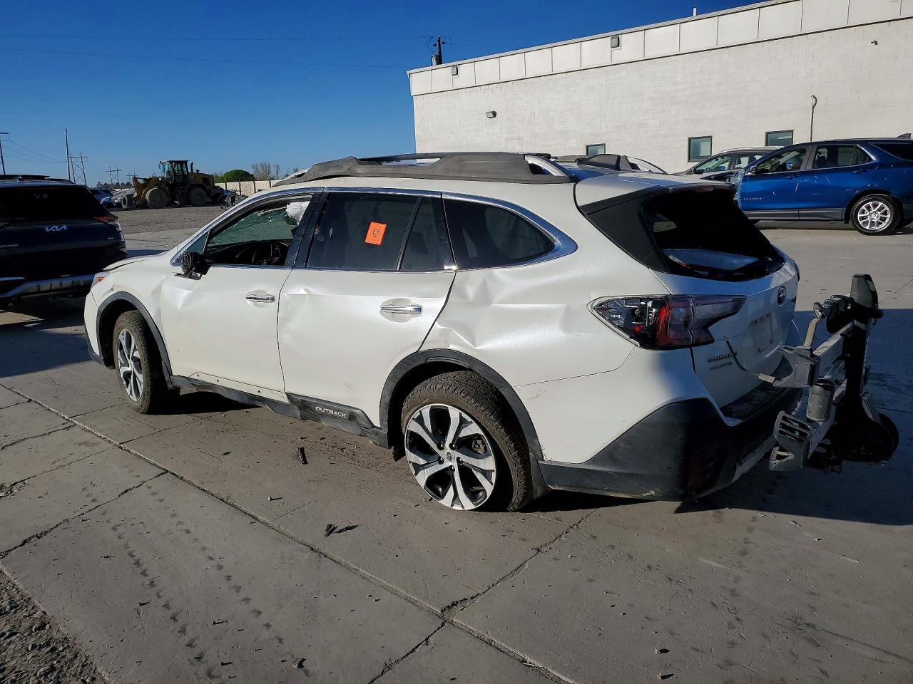 2020 SUBARU Outback