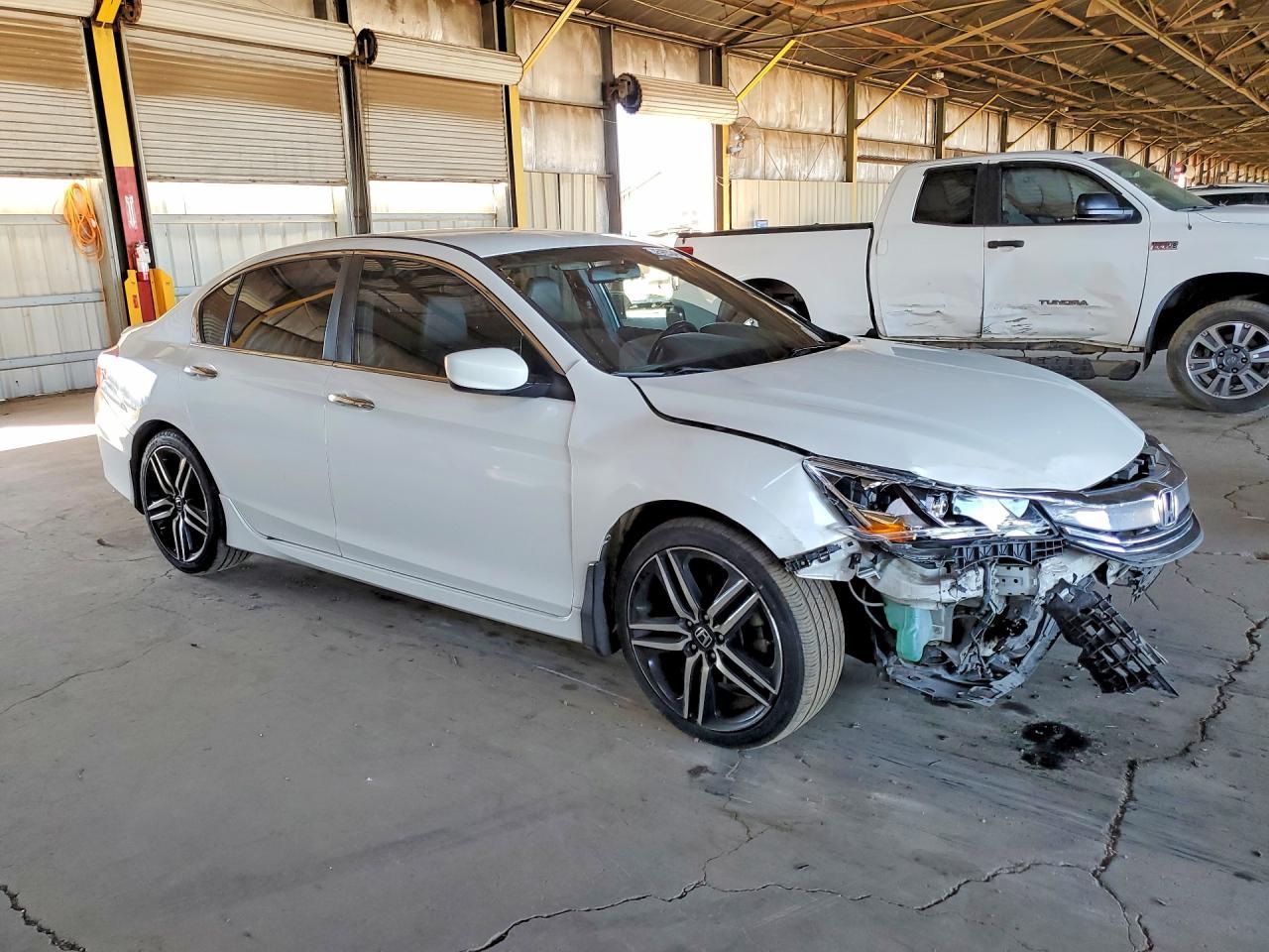 2017 HONDA ACCORD