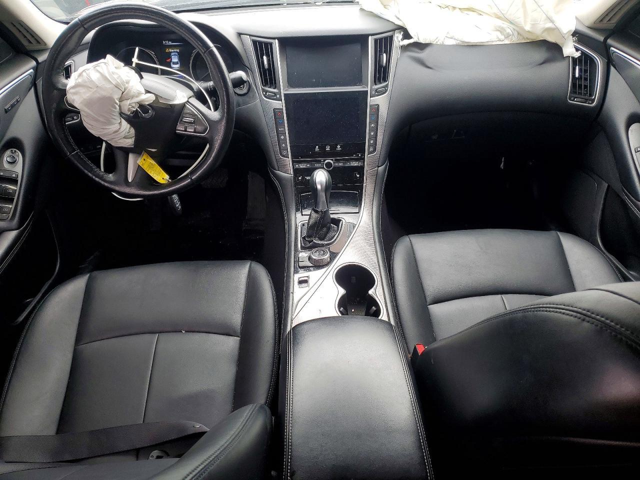 2016 INFINITI Q50