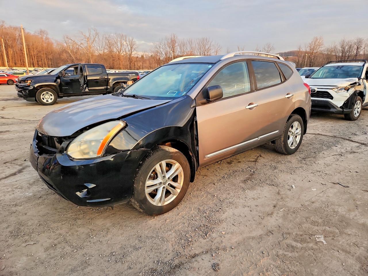 2015 NISSAN ROGUE