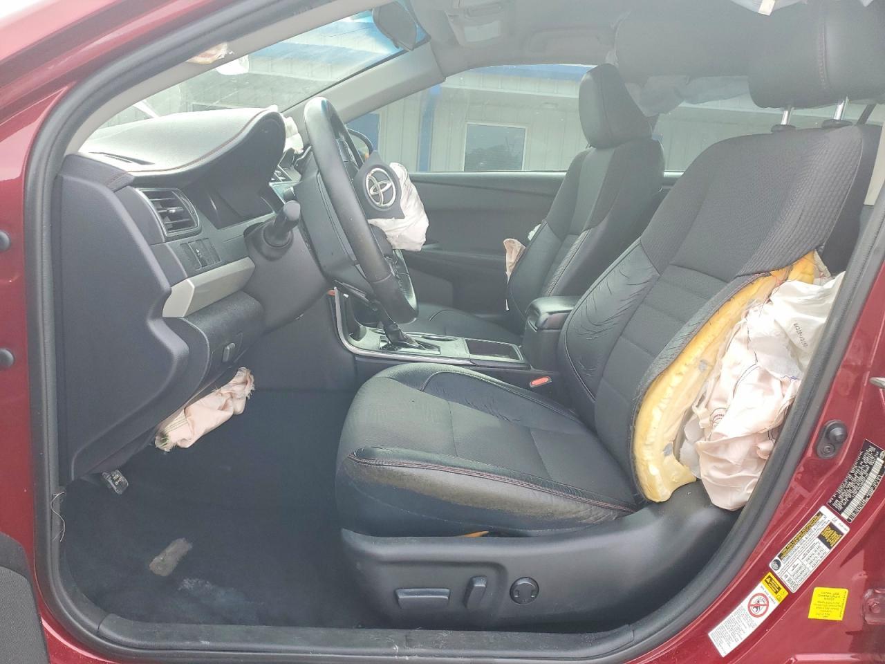 2016 TOYOTA CAMRY