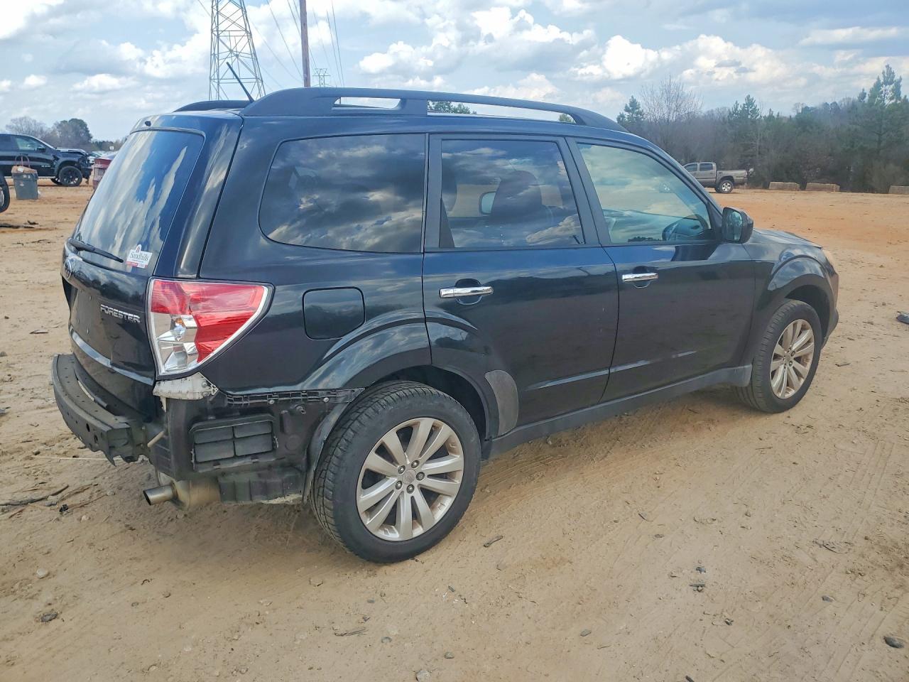 2011 SUBARU FORESTER