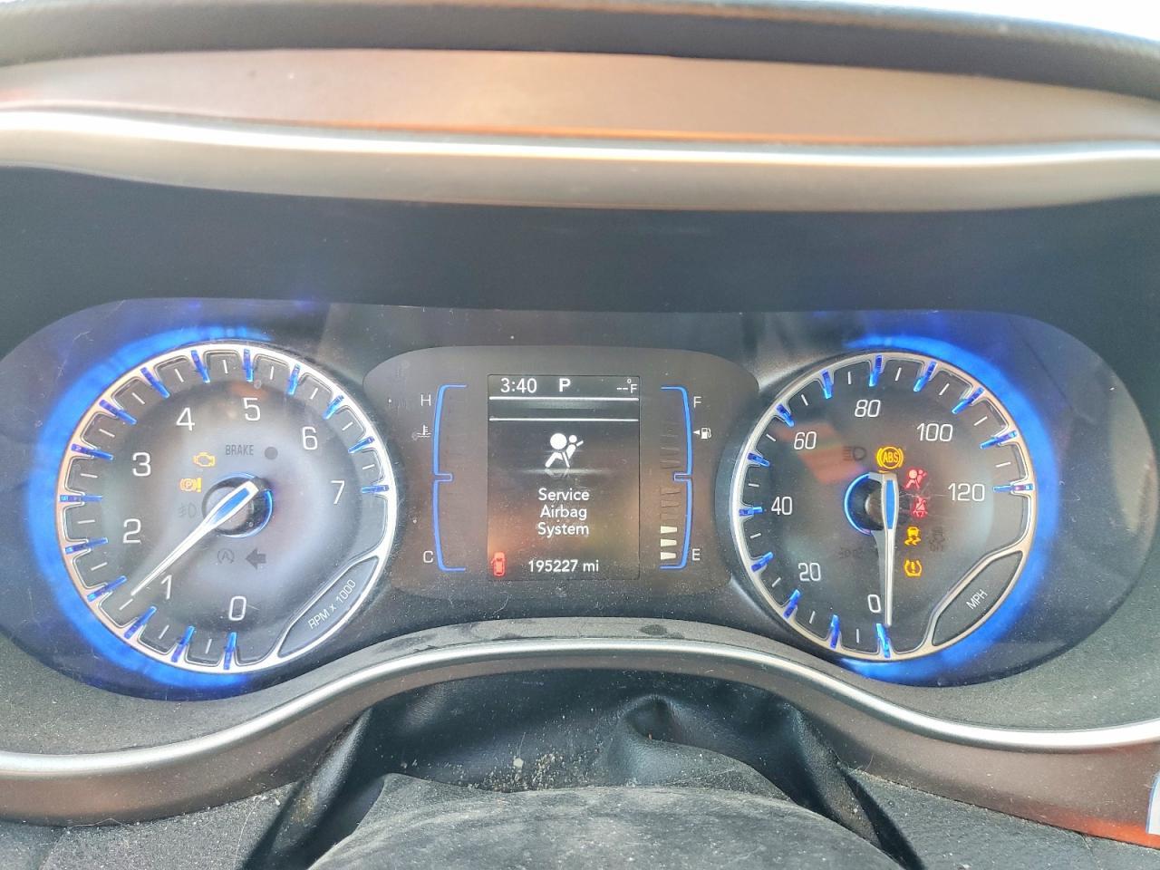 2020 CHRYSLER Voyager
