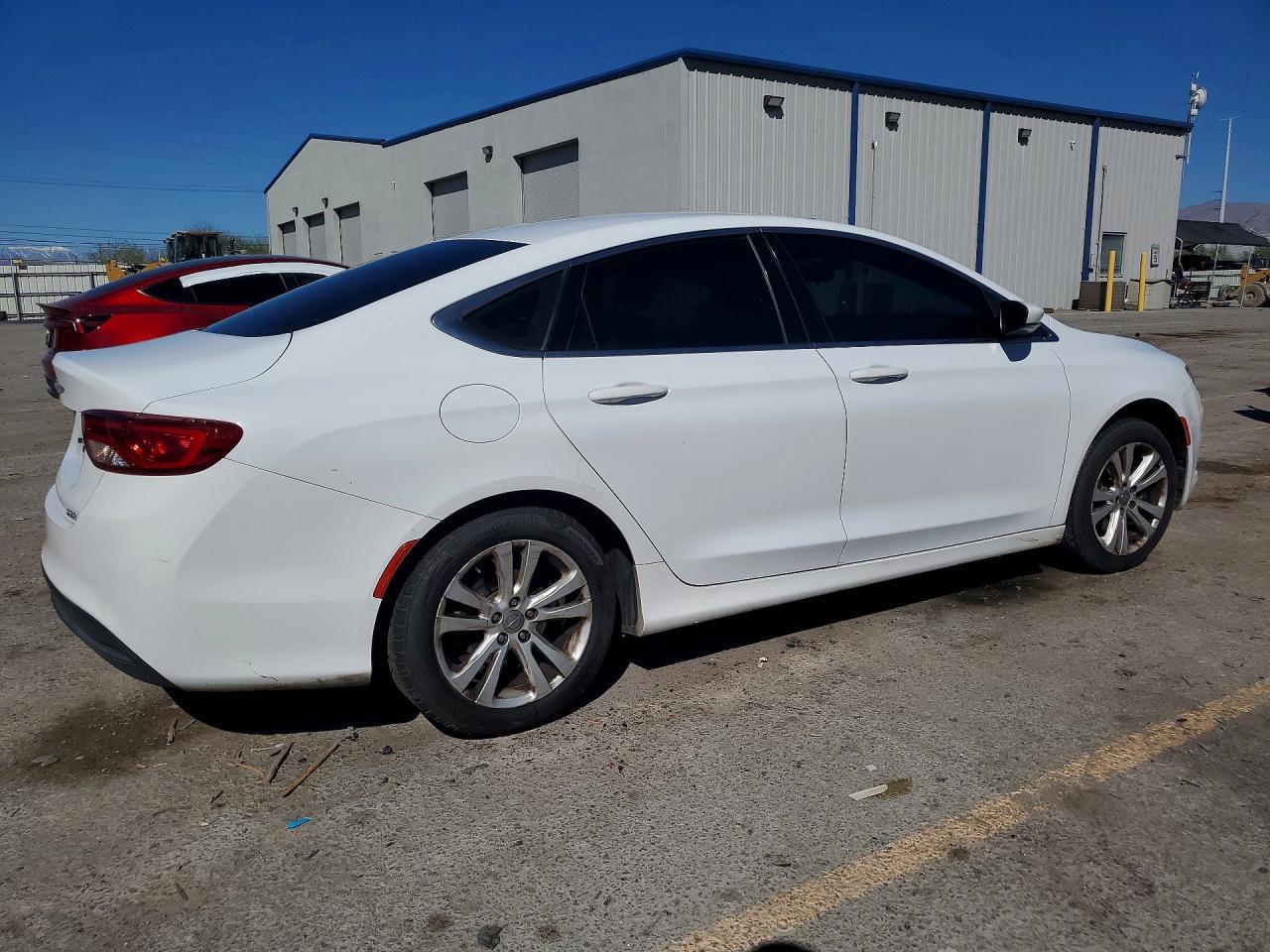 2016 CHRYSLER 200