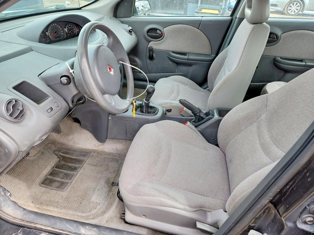 2004 SATURN Ion