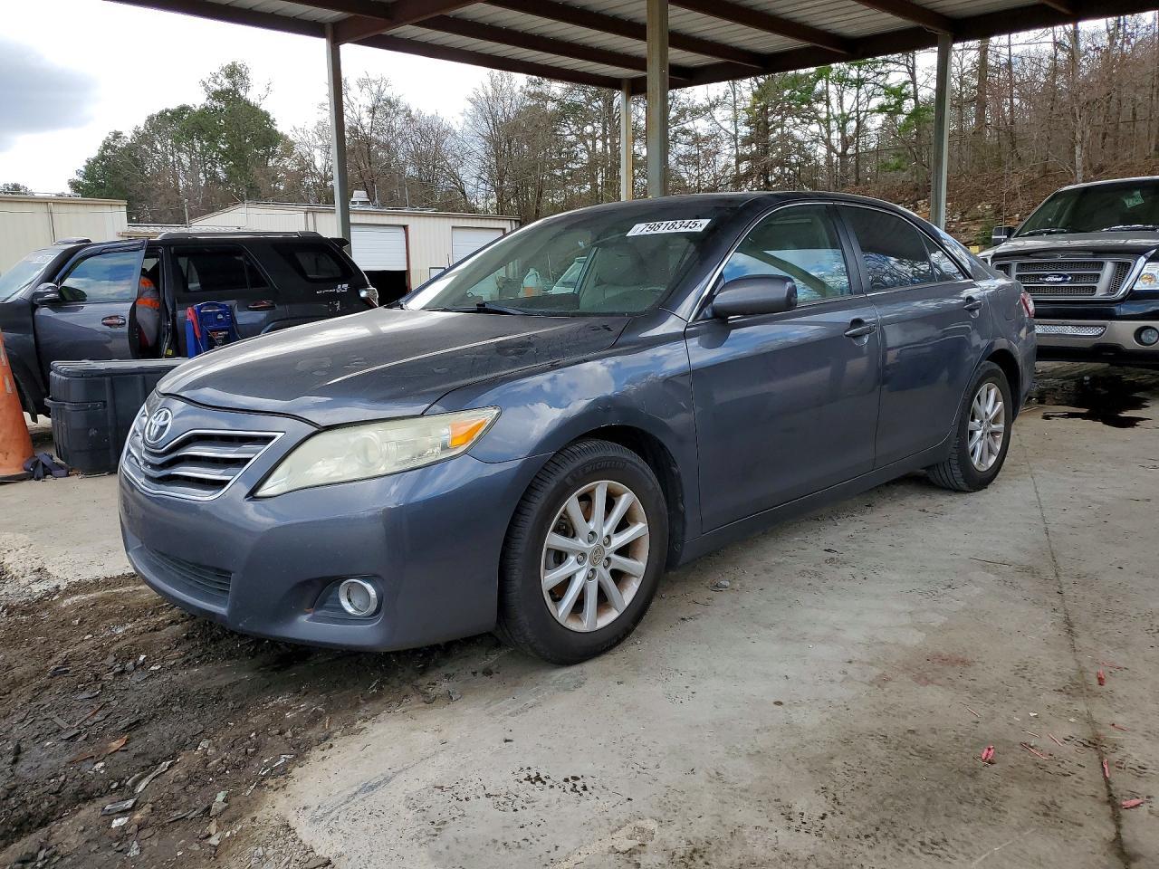 2011 TOYOTA CAMRY