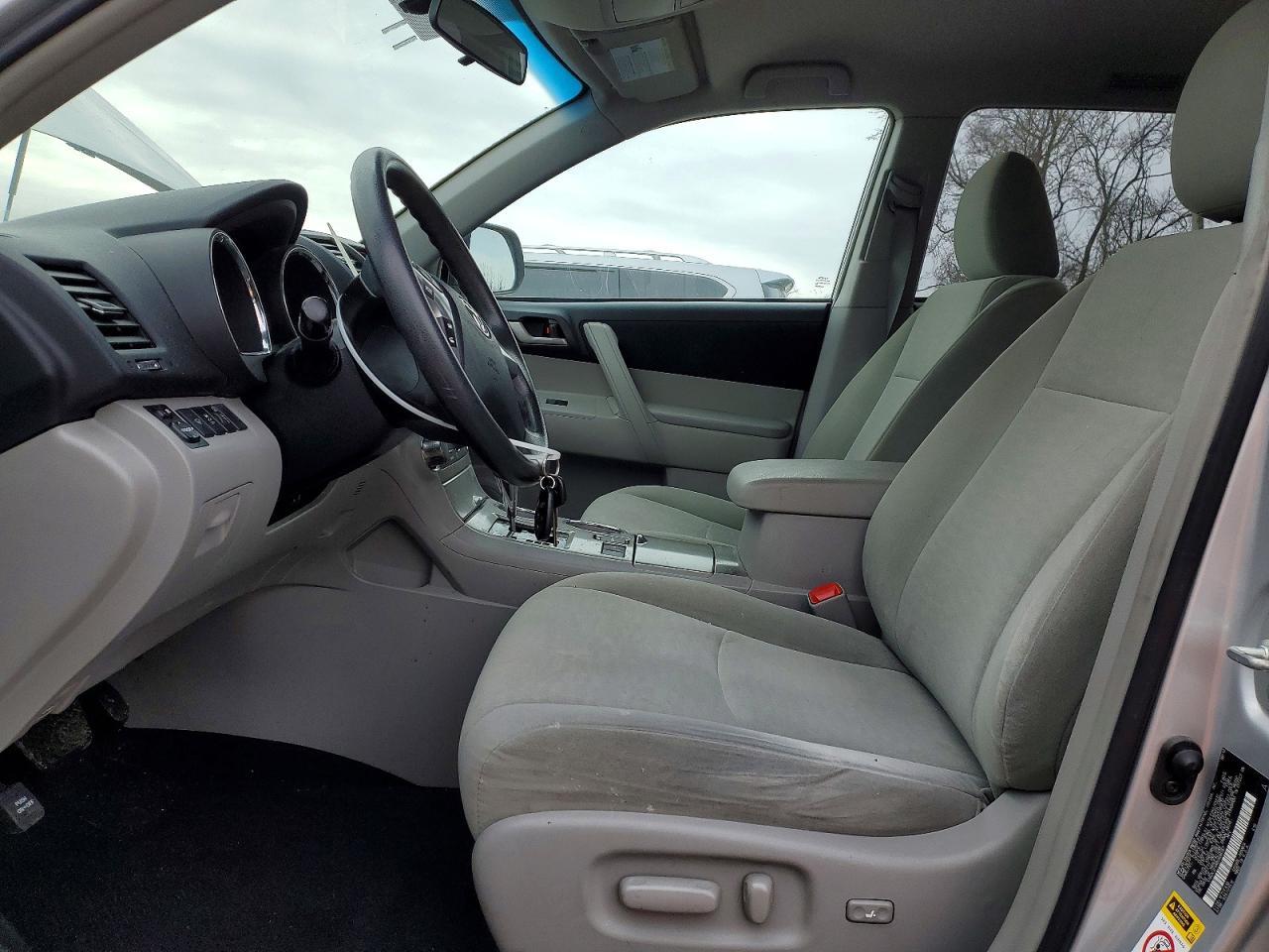 2013 TOYOTA HIGHLANDER