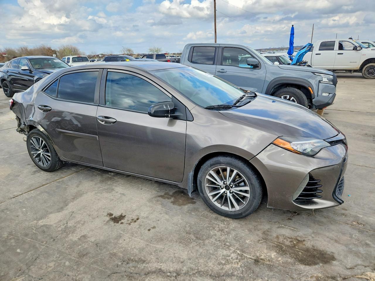 2017 TOYOTA COROLLA