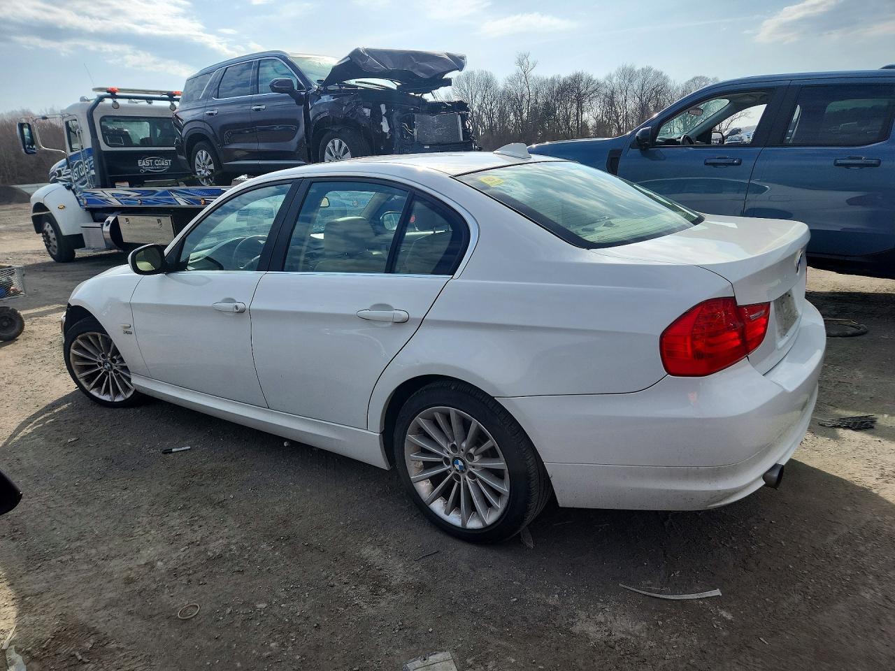2011 BMW 3 SERIES