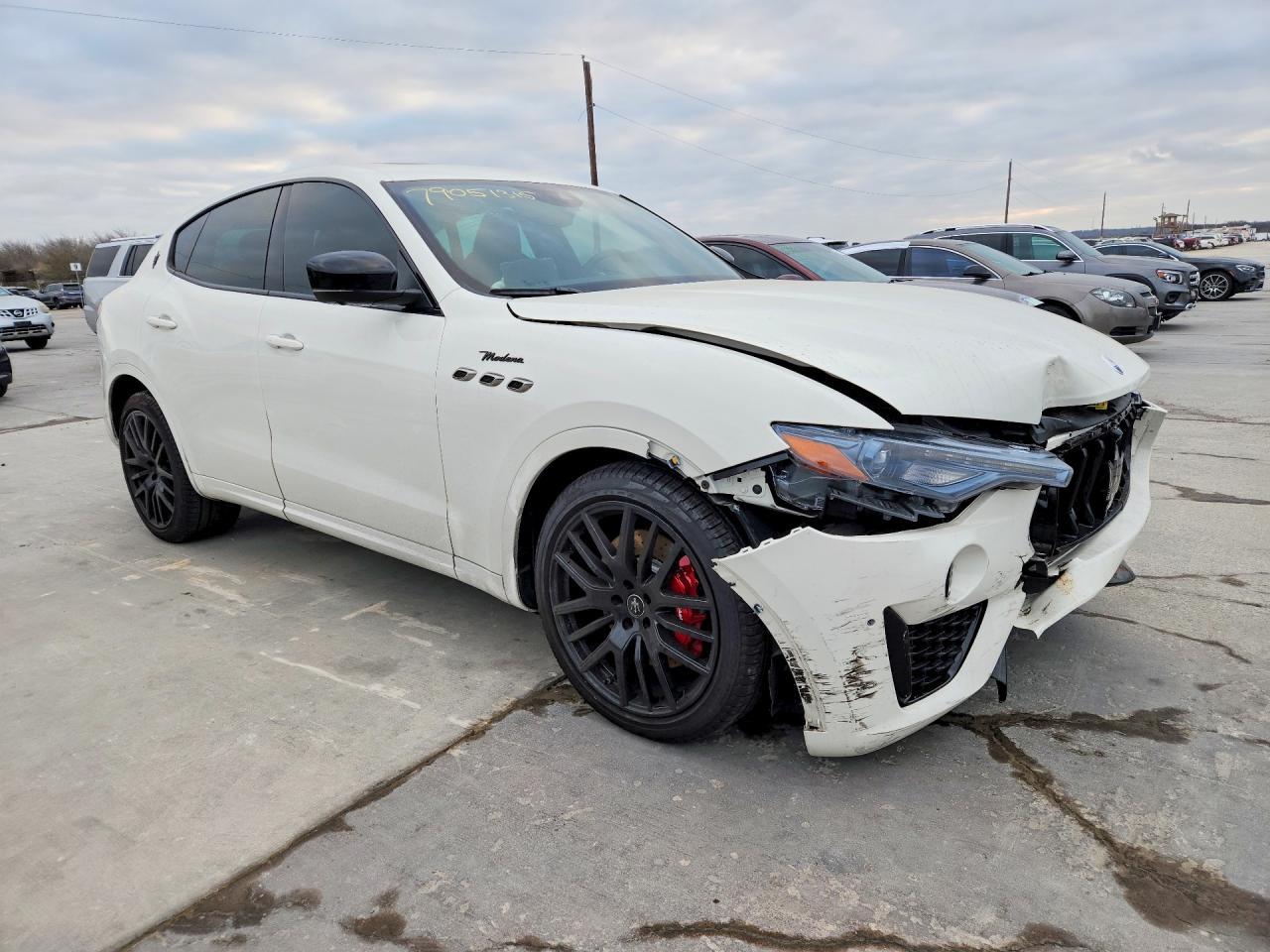 2024 MASERATI Levante