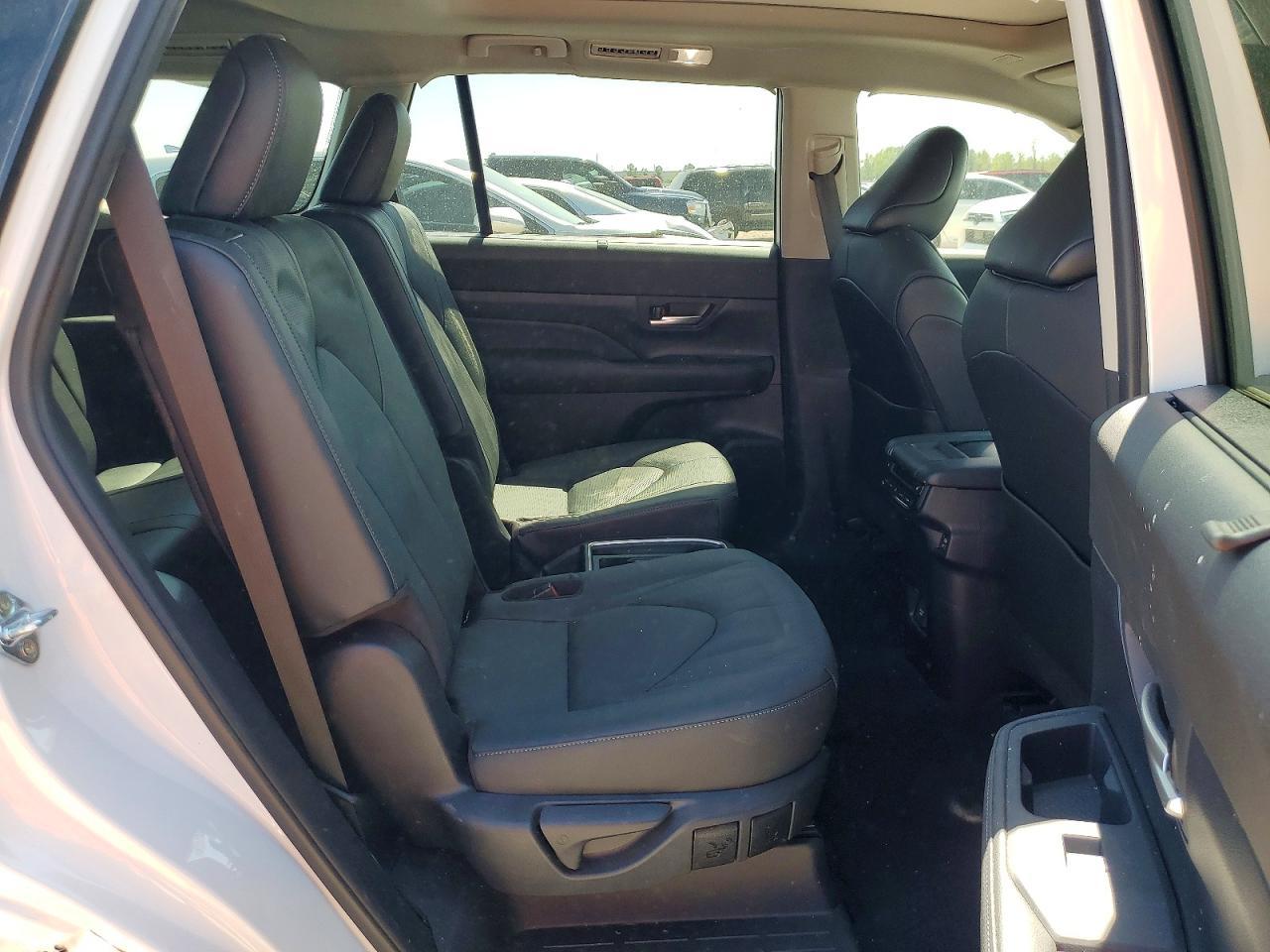 2025 TOYOTA HIGHLANDER