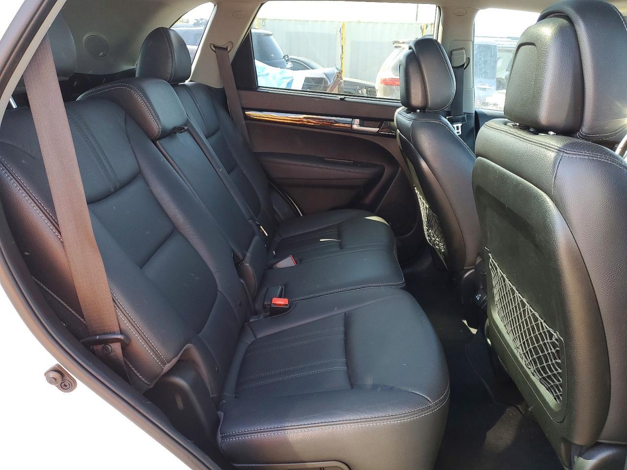 2015 KIA SORENTO