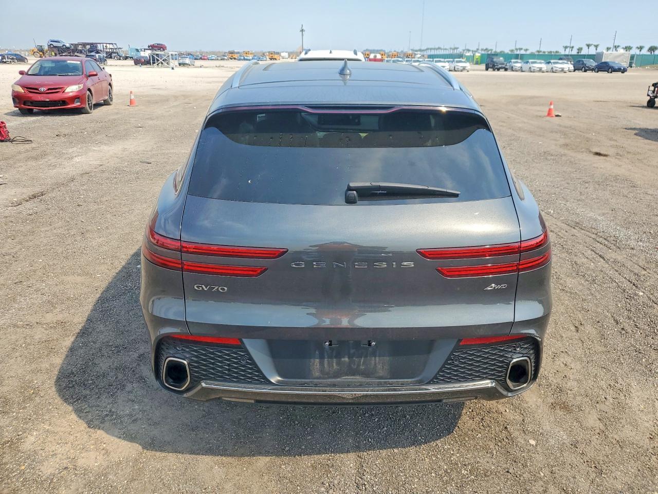 2024 GENESIS GV70