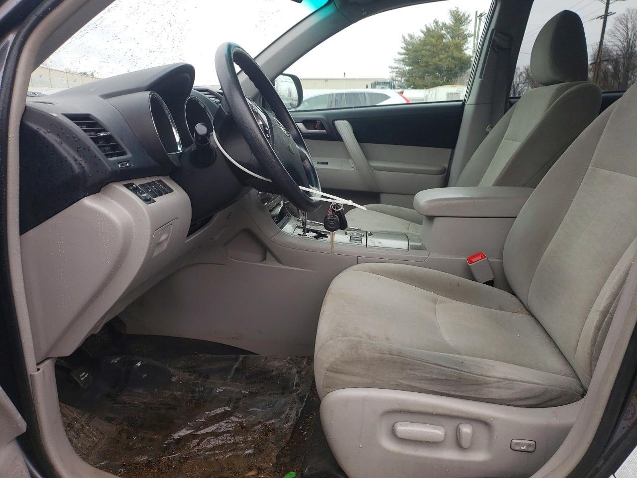 2013 TOYOTA HIGHLANDER