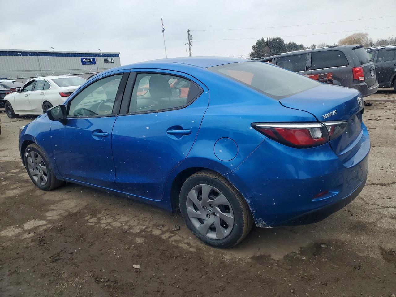 2016 TOYOTA YARIS