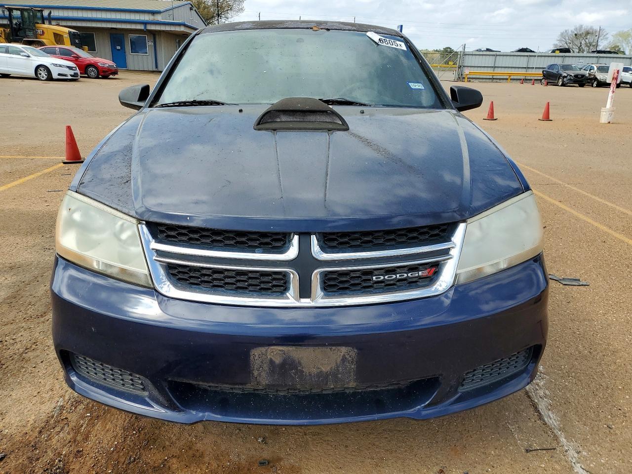 2013 DODGE Avenger