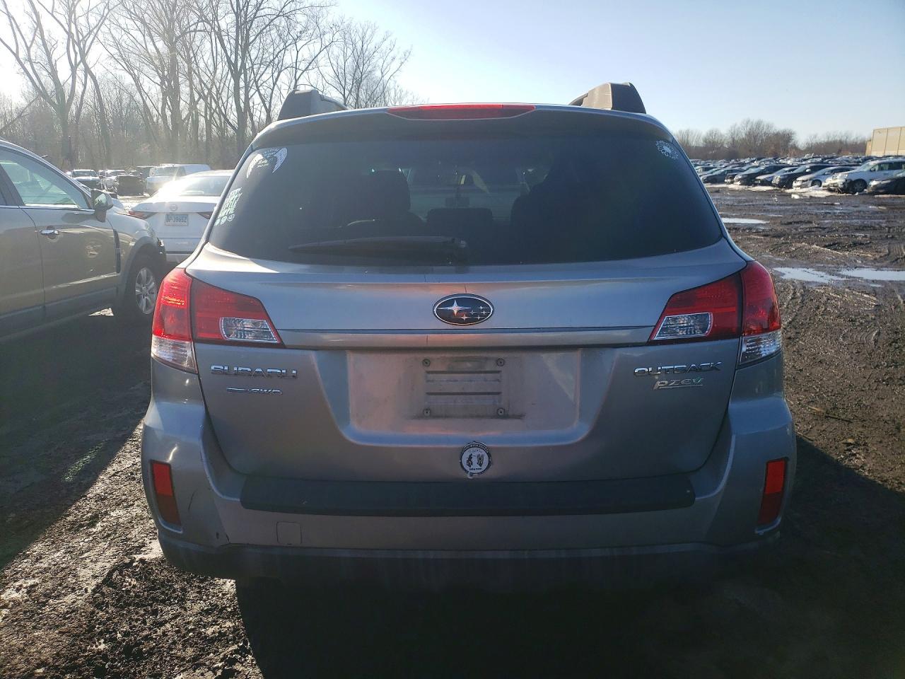 2010 SUBARU Outback