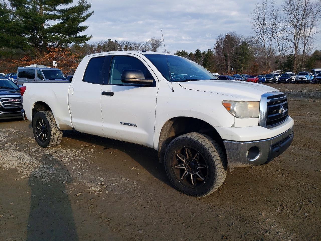 2012 TOYOTA TUNDRA