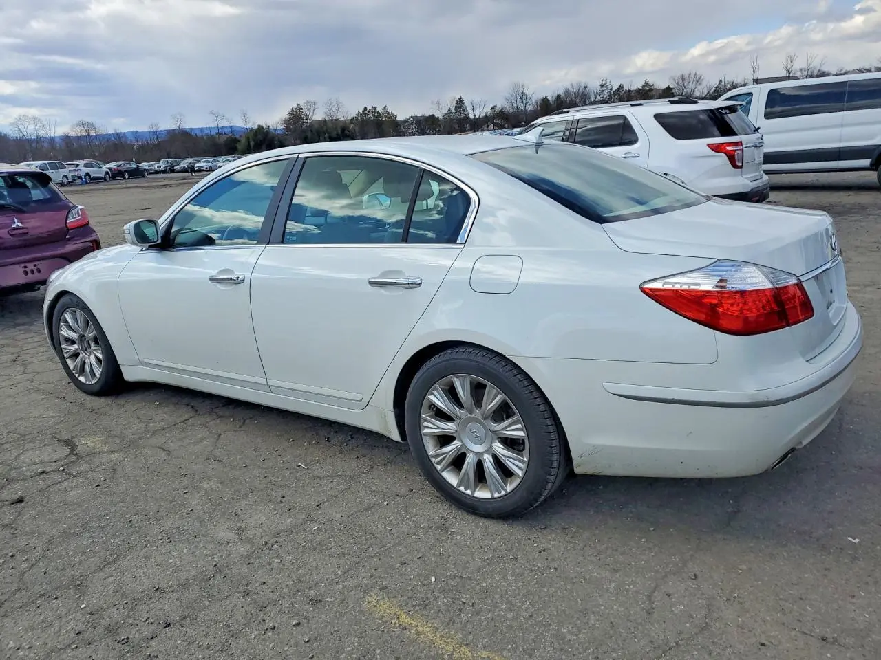 2010 HYUNDAI GENESIS