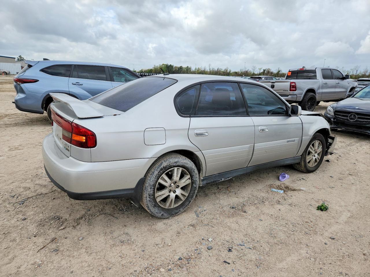 2004 SUBARU Legacy