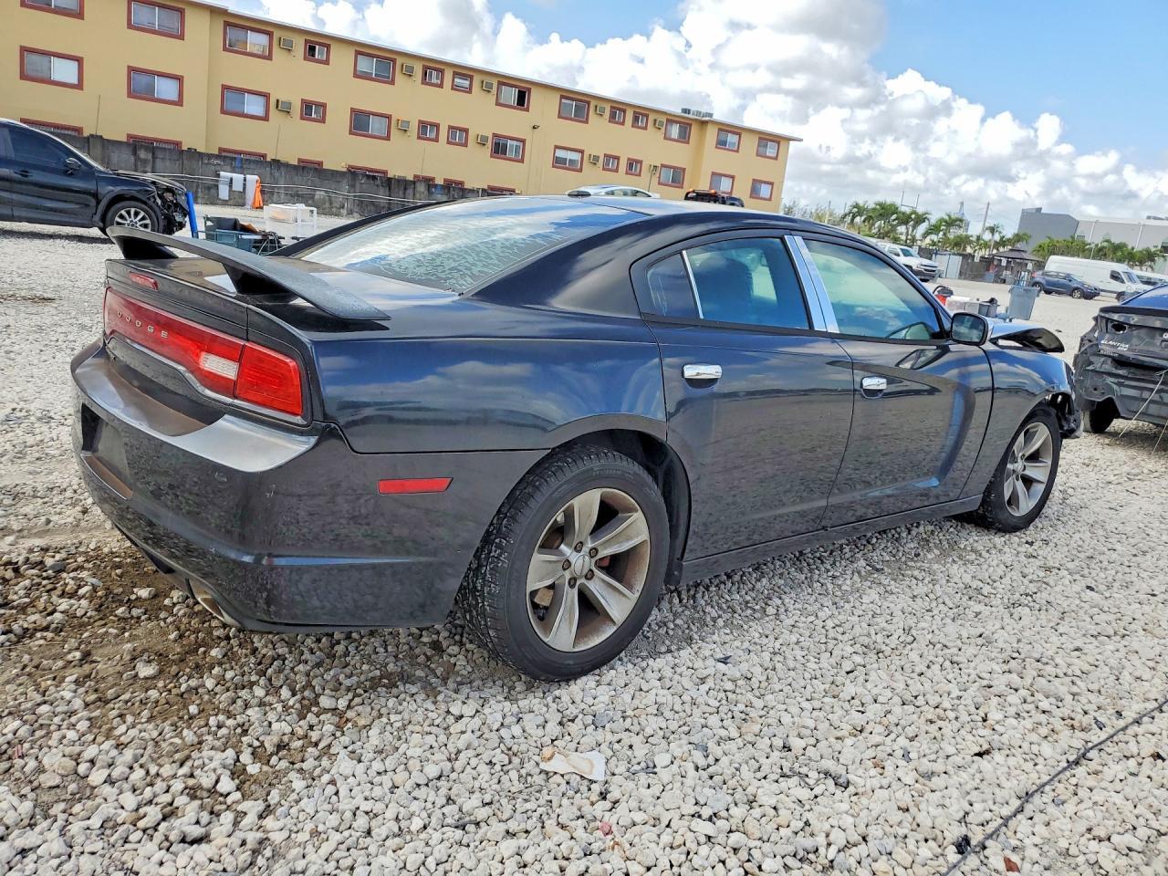 2012 DODGE CHARGER
