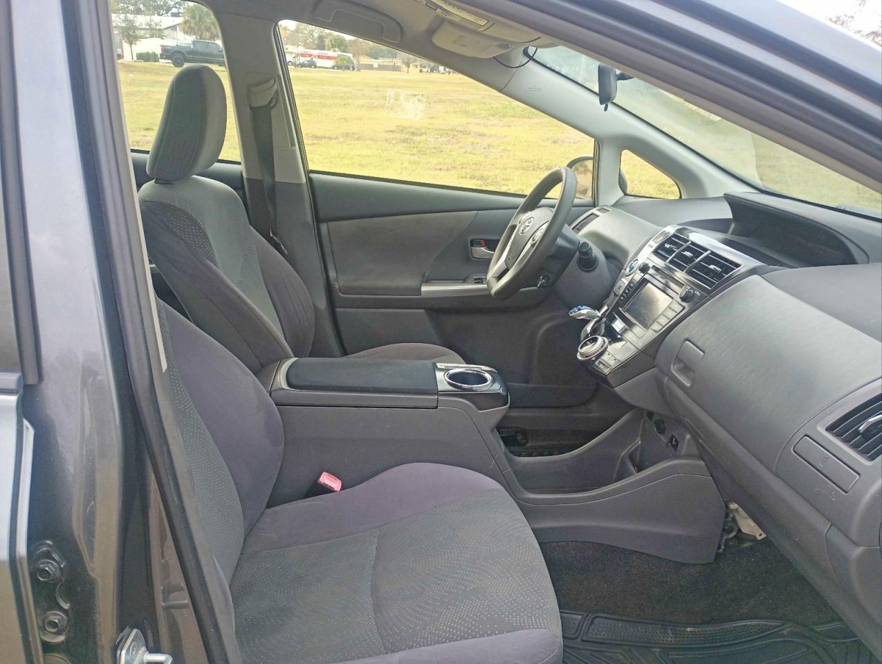 2012 TOYOTA PRIUS V
