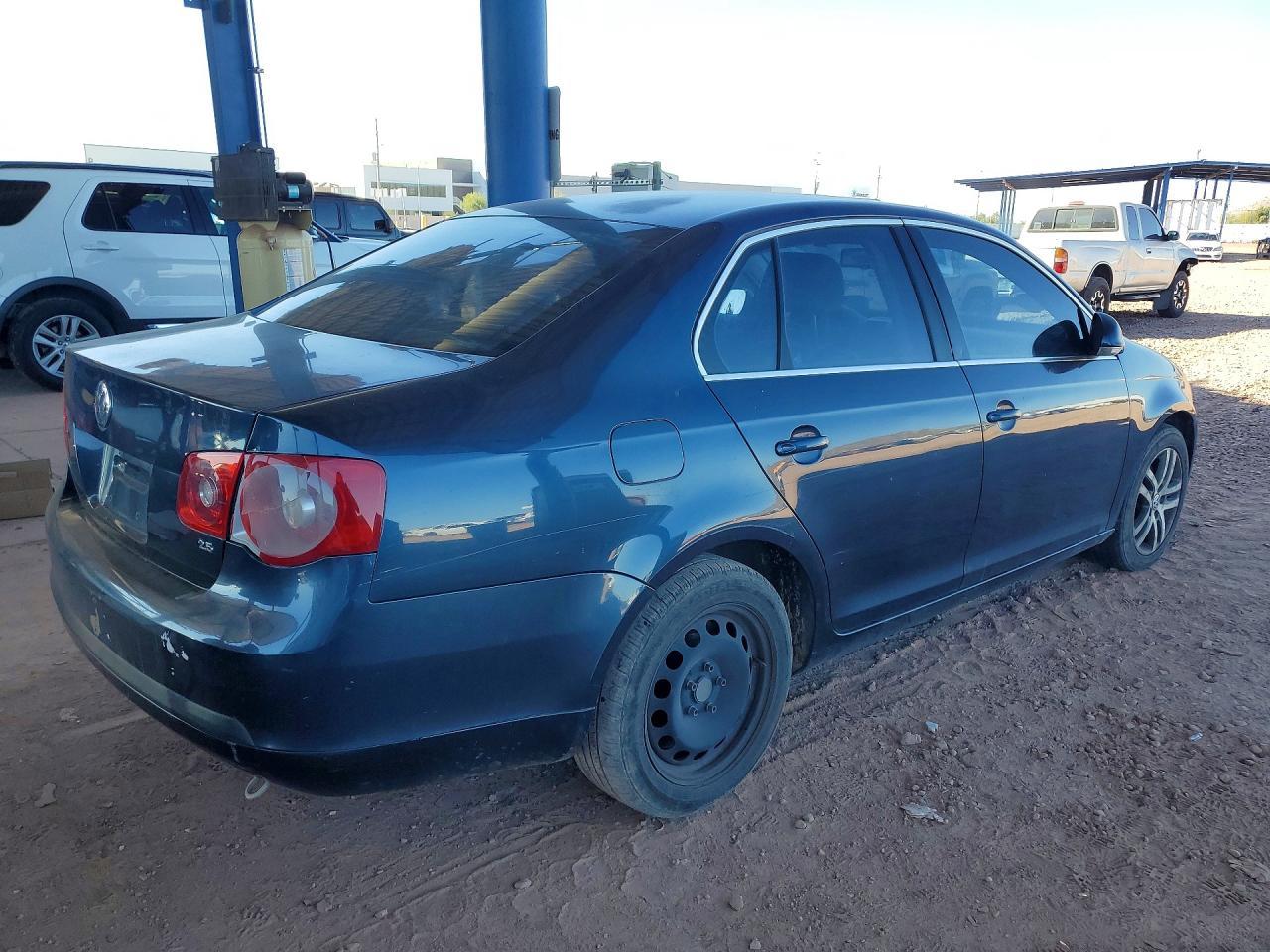 2005 VOLKSWAGEN JETTA