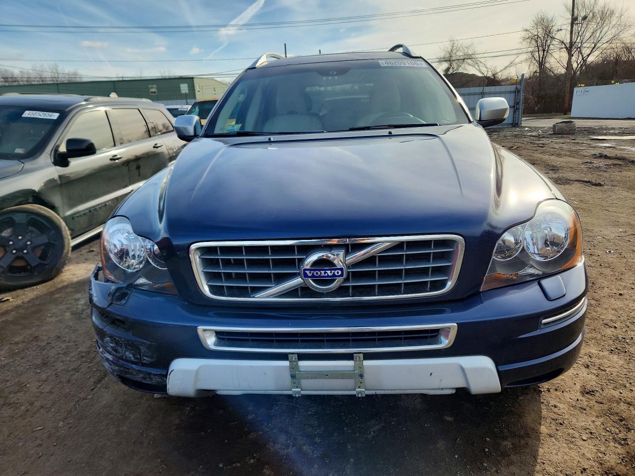 2013 VOLVO XC90