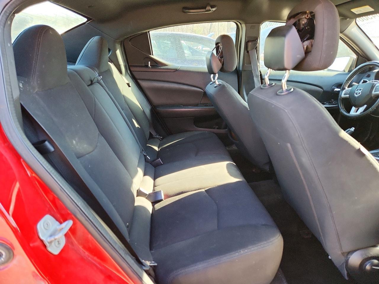 2013 DODGE Avenger