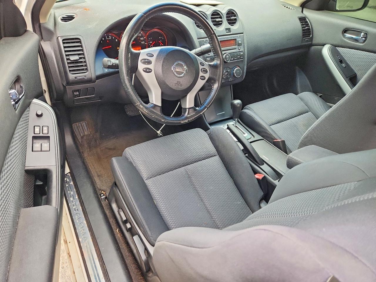 2009 NISSAN ALTIMA