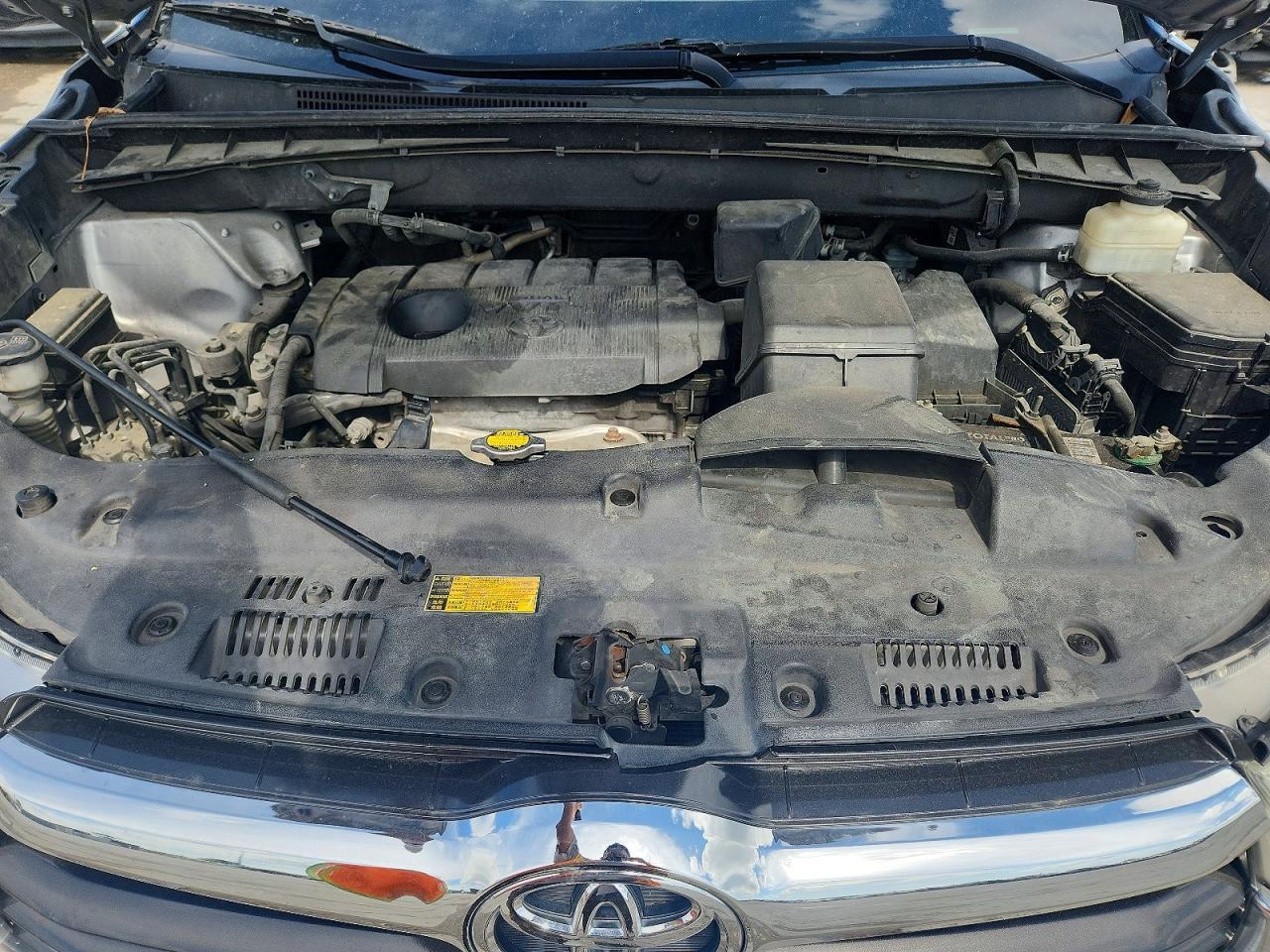 2014 TOYOTA HIGHLANDER