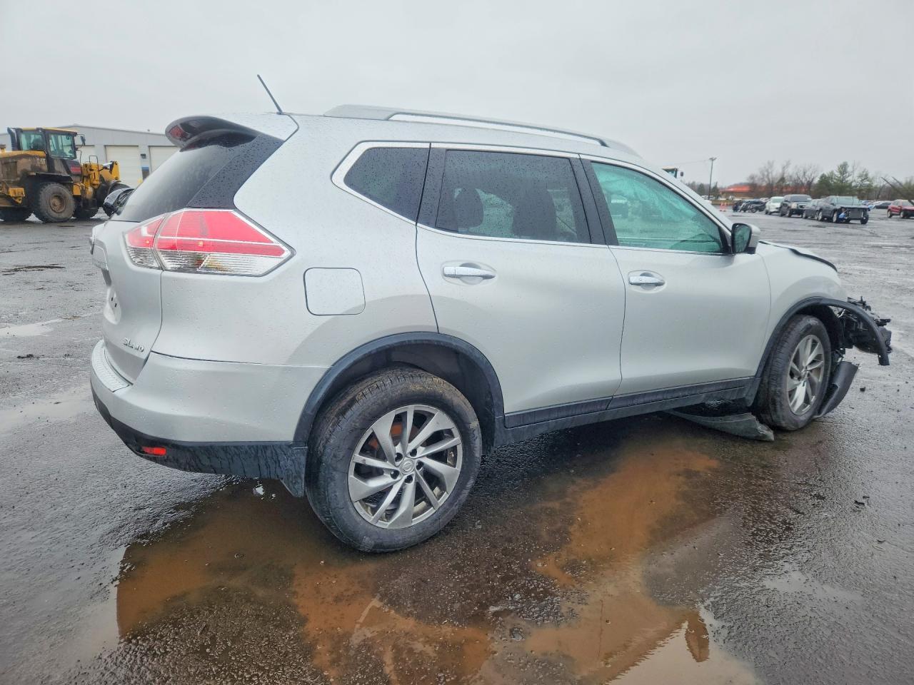 2015 NISSAN ROGUE