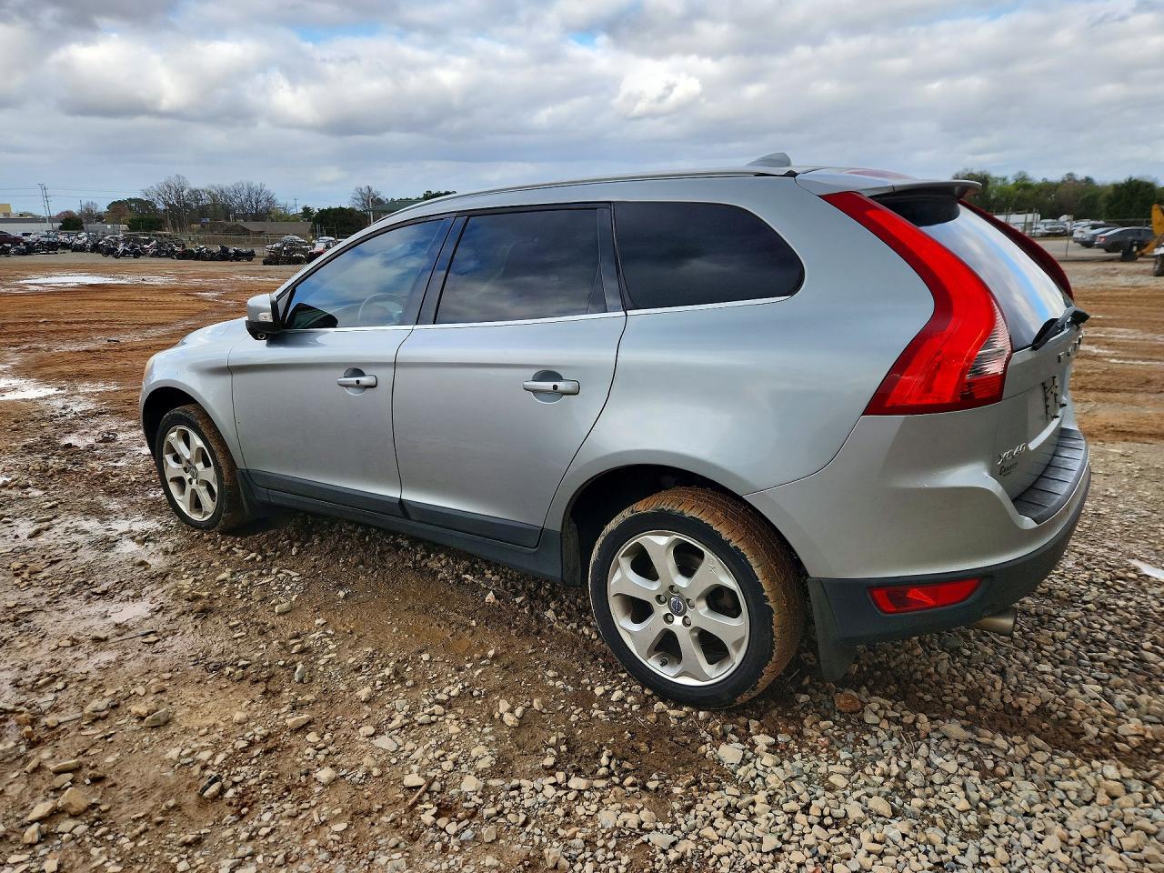 2013 VOLVO XC60