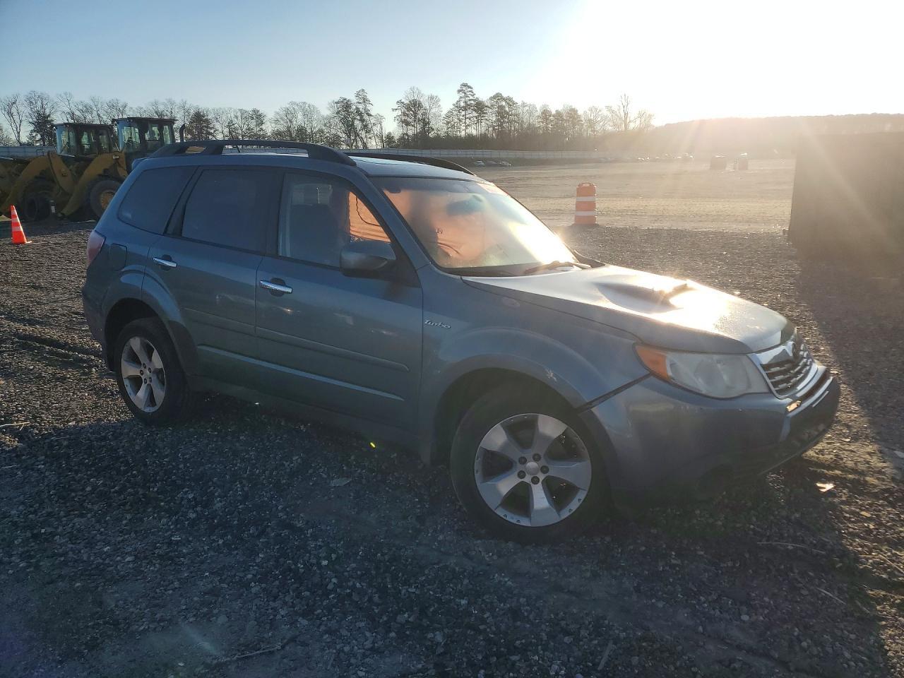 2010 SUBARU FORESTER