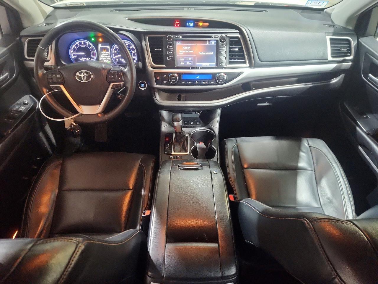 2017 TOYOTA HIGHLANDER