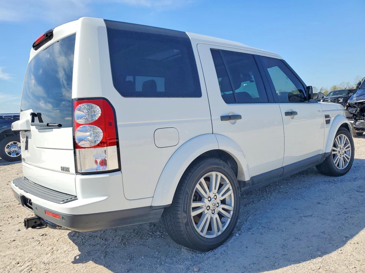 2011 LAND ROVER LR4