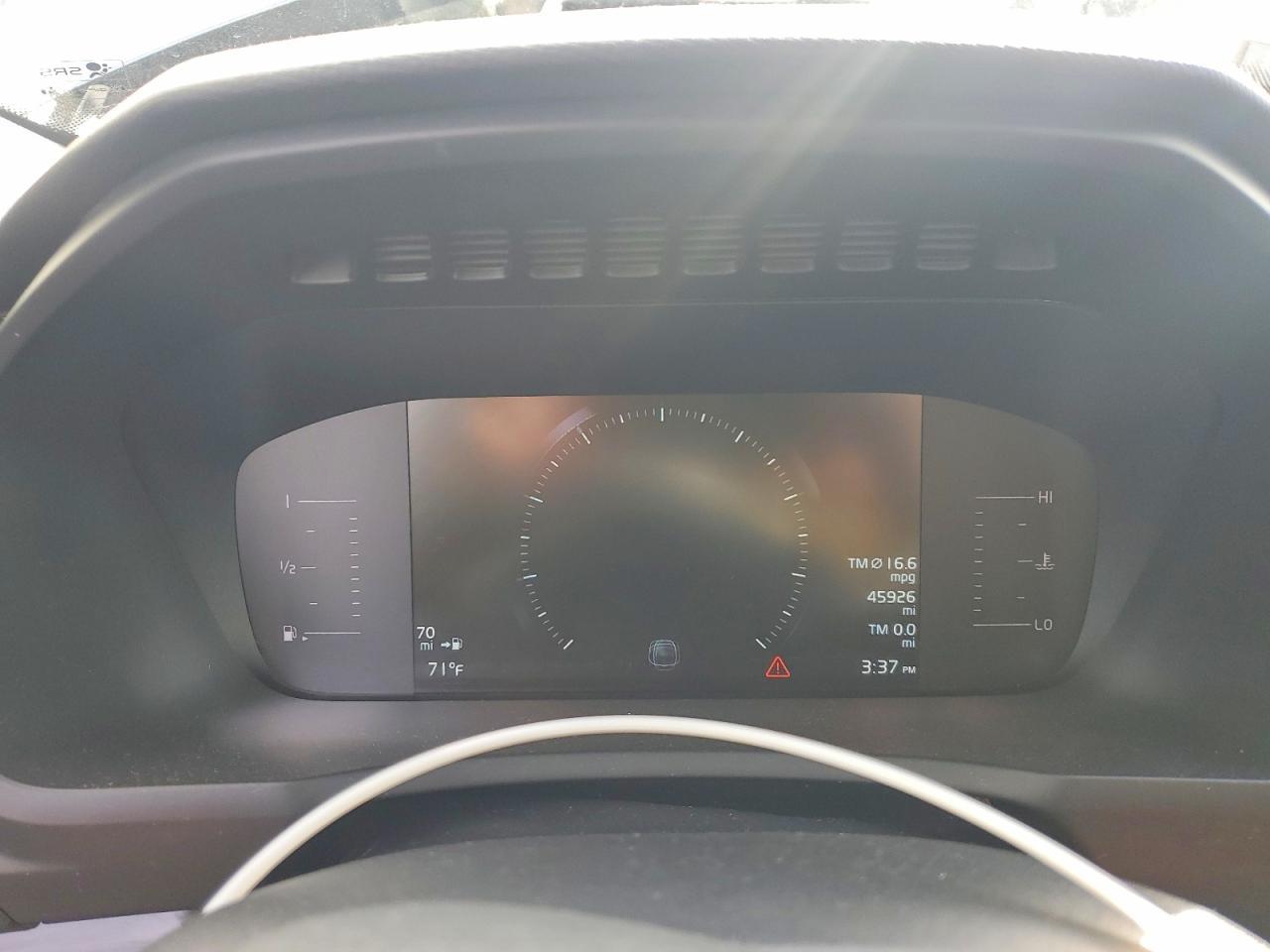 2019 VOLVO XC90