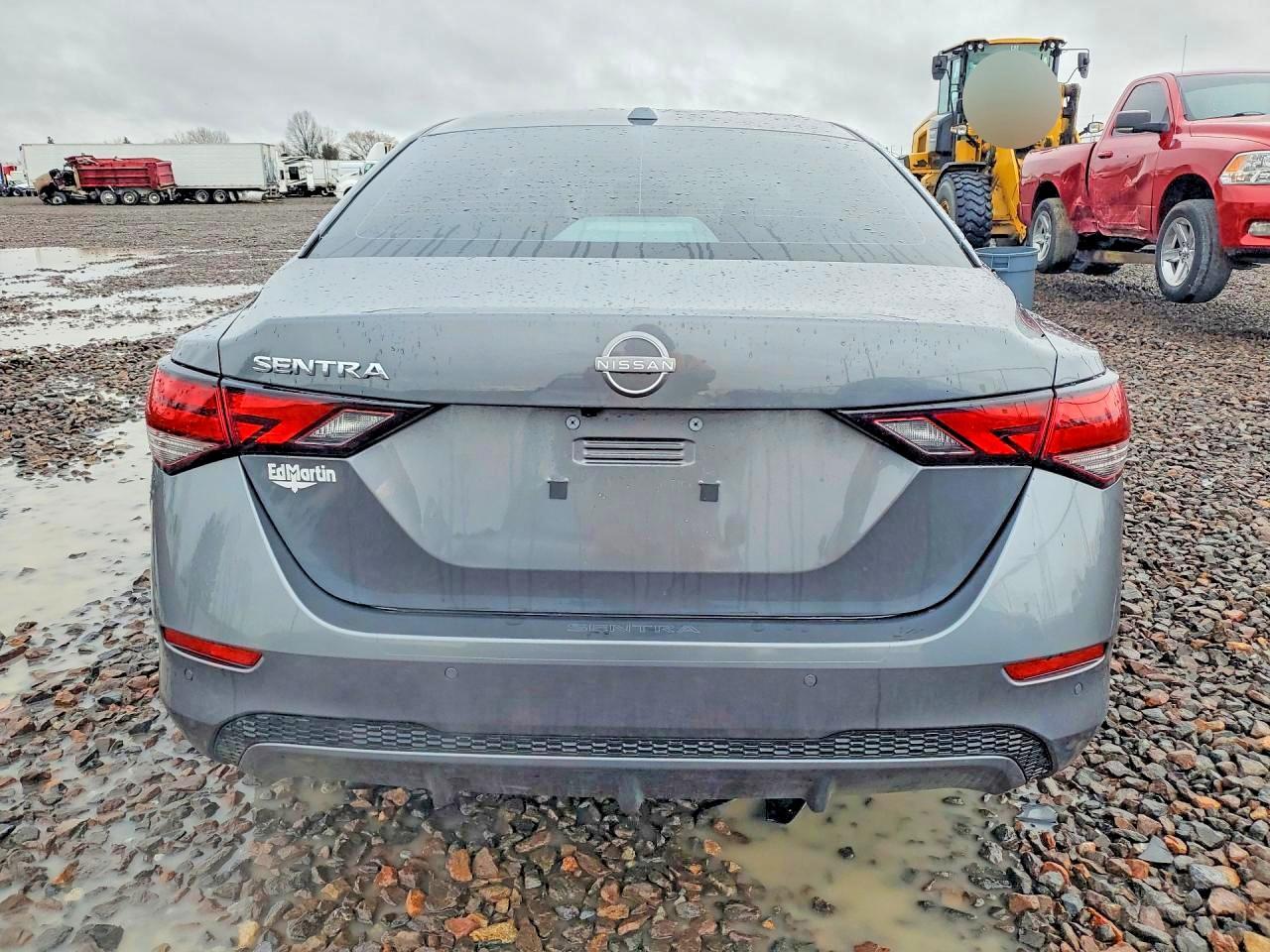 2025 NISSAN SENTRA