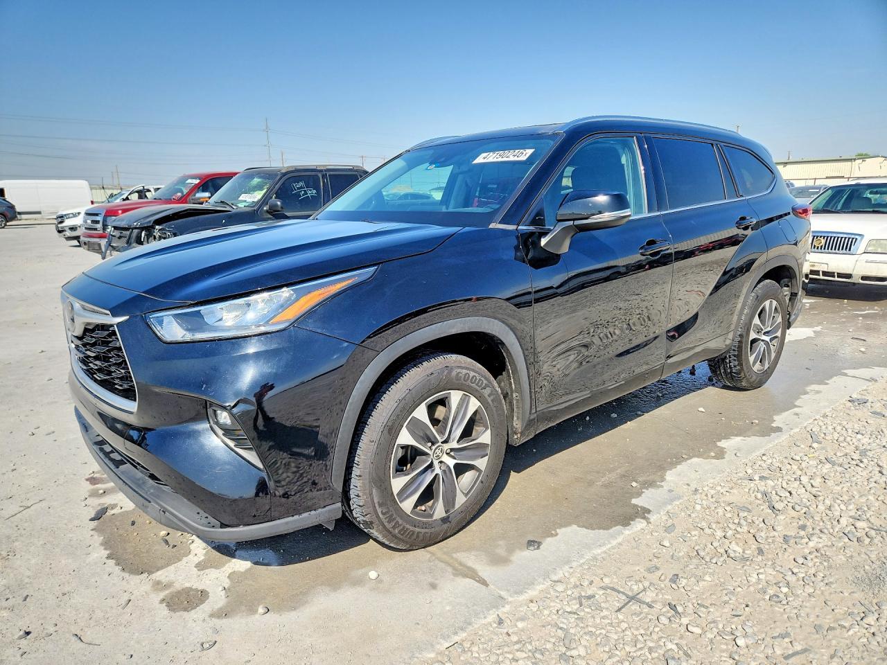 2020 TOYOTA HIGHLANDER