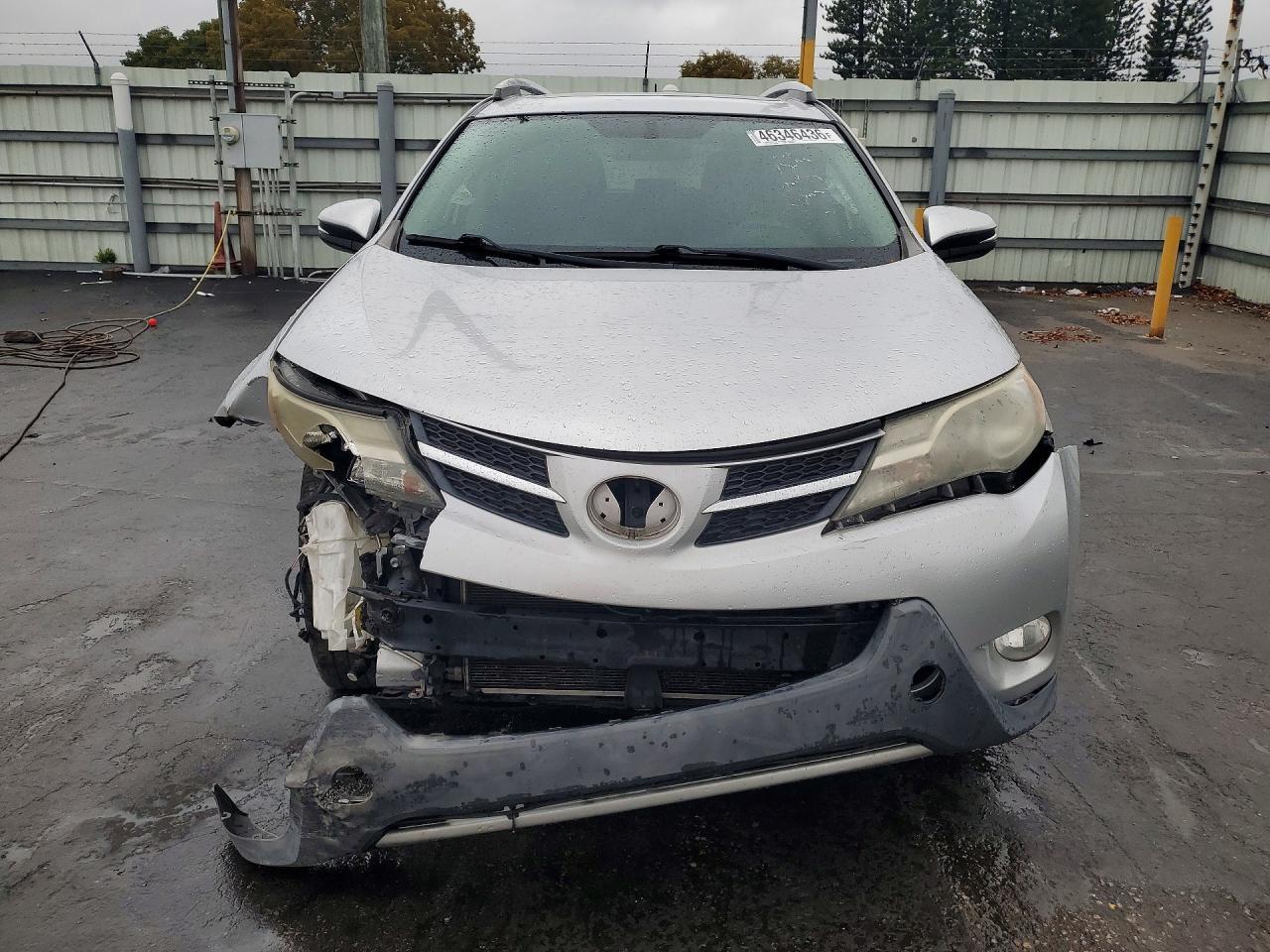 2015 TOYOTA RAV4
