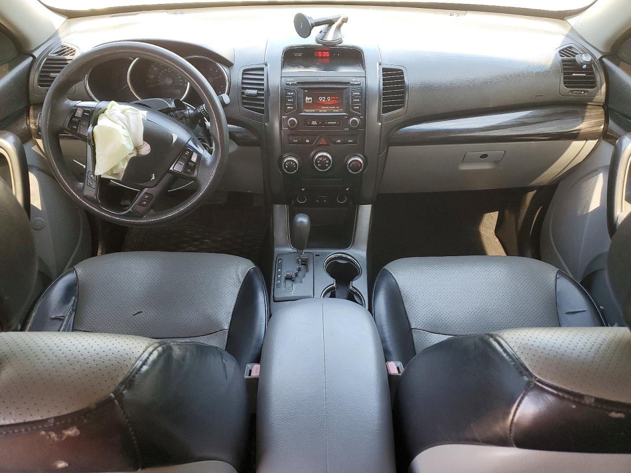 2013 KIA SORENTO