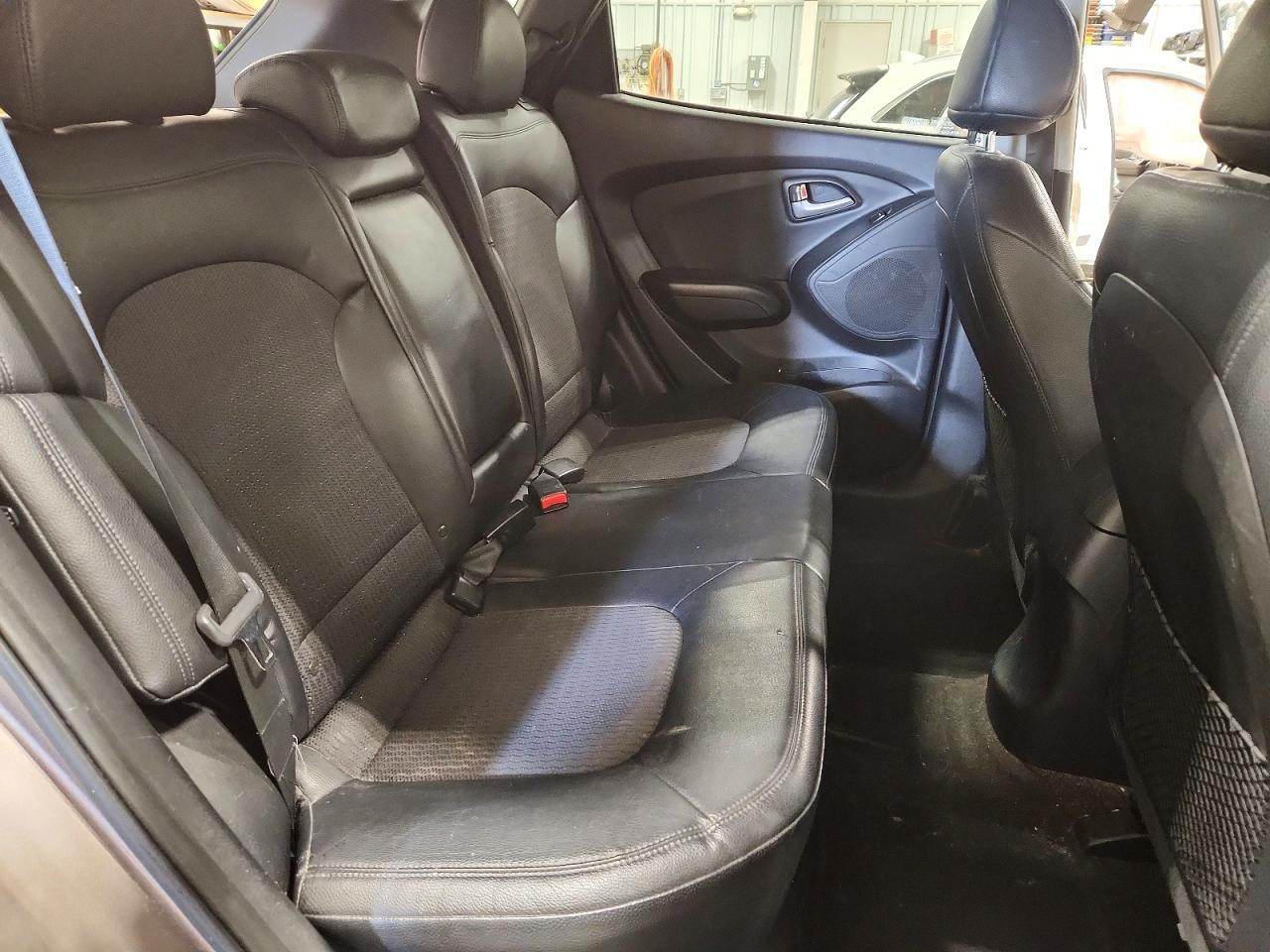 2011 HYUNDAI TUCSON