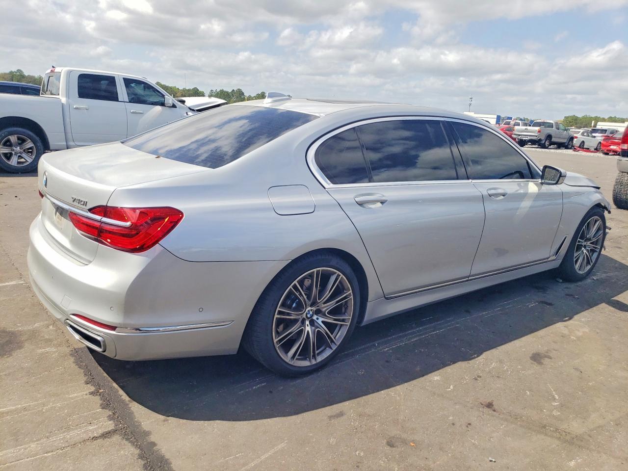 2016 BMW 7 series