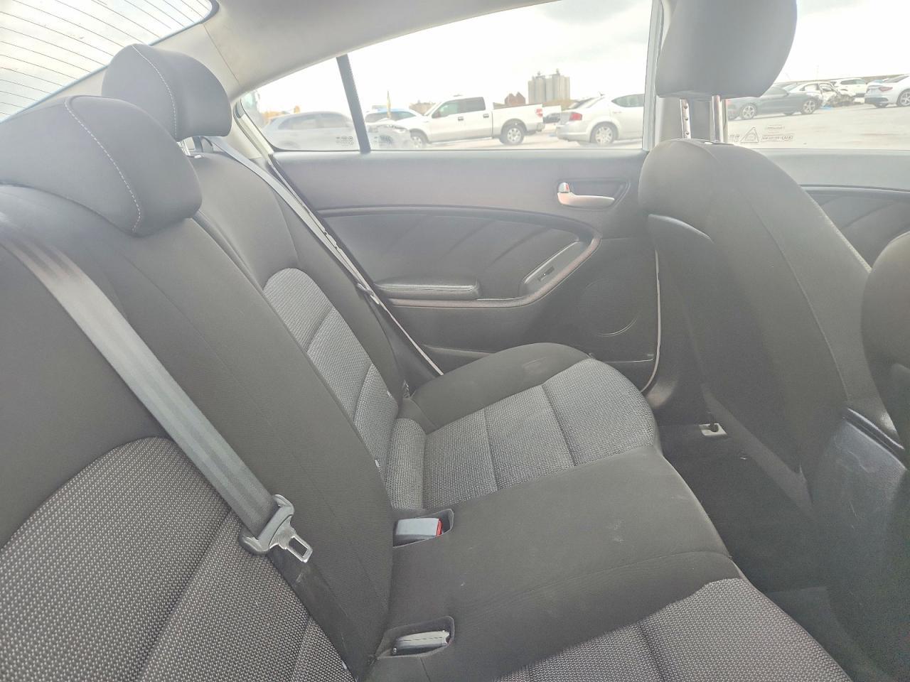 2017 KIA FORTE