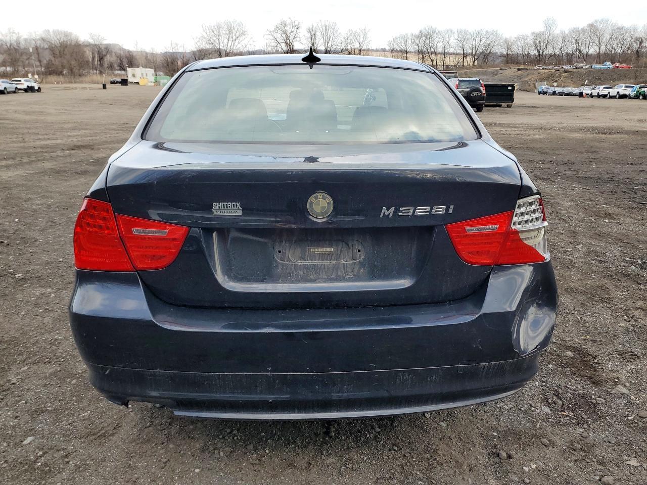 2011 BMW 3 SERIES
