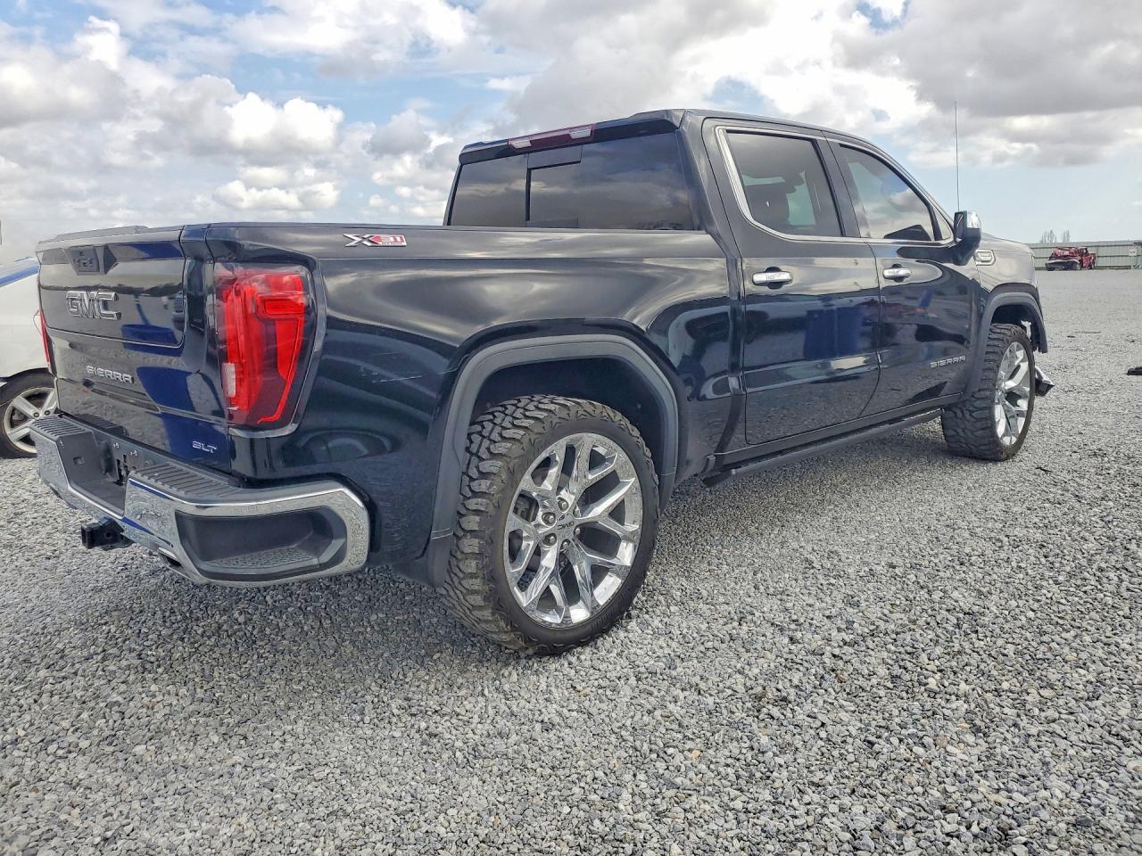 2021 GMC Sierra
