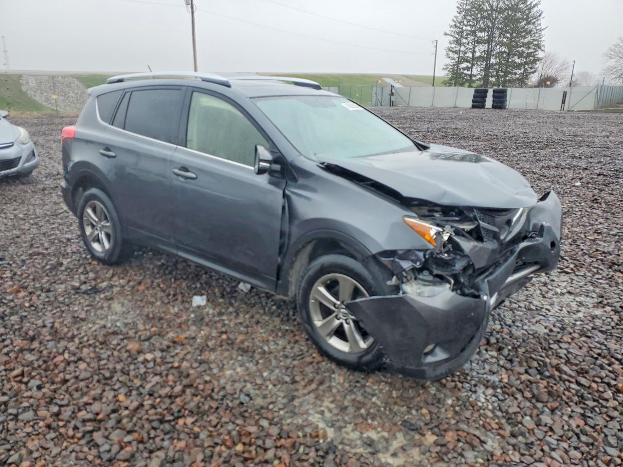 2015 TOYOTA RAV4