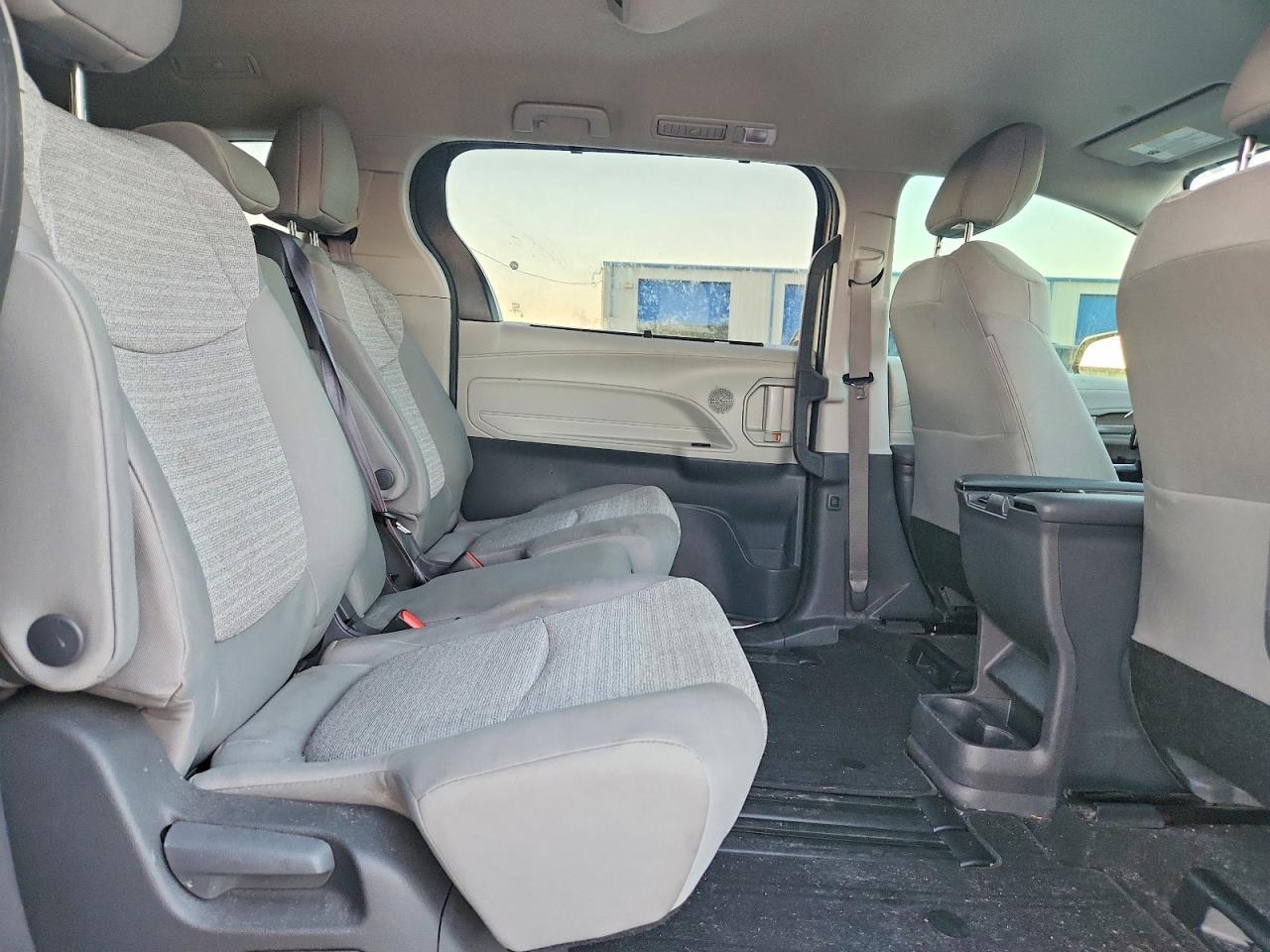 2021 TOYOTA SIENNA